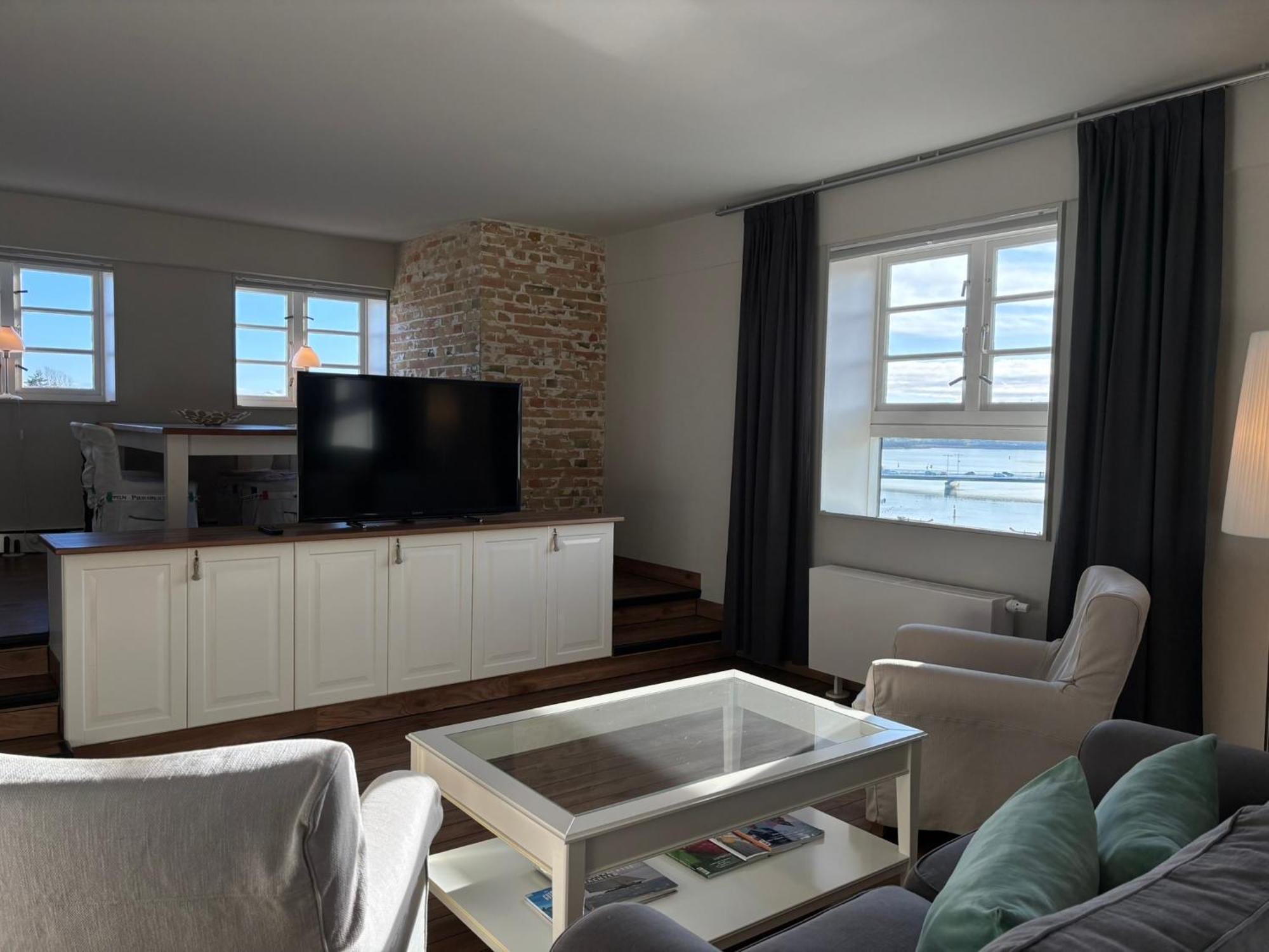 Pier 12 Im Pierspeicher Apartment คัพเพล์น ภายนอก รูปภาพ